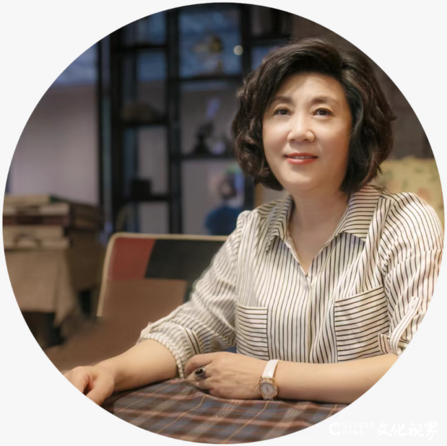 杜华·彩墨画 | 静谧含蓄中流淌着温情，传递出对生命坚韧与绚烂的赞颂