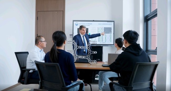 青岛何以成为外籍人才会聚之城