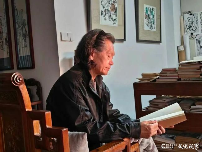 【DeepSeek谈艺】李晓明·水墨写生 | 生生不息的动态笔墨中，凝结着勃发的生命力