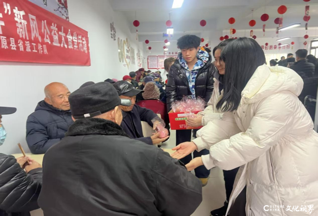山东师范大学“银发相伴 暖心同行”团队赴德州平原桃园新村社区开展新春敬老活动