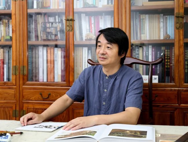 “芳洲远致——江苏省美术馆艺术家个展之钱学君”在江苏省美术馆开展,展期至11月29日