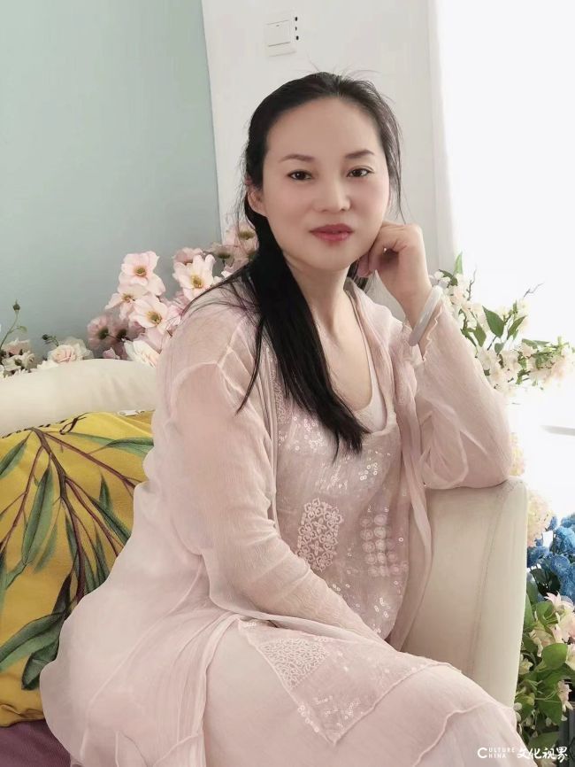 【马上有福】翰墨传福 情系中美——江苏省中国画学会会长翟优、常务理事樊蕾走进美国新泽西李堡市送福迎春