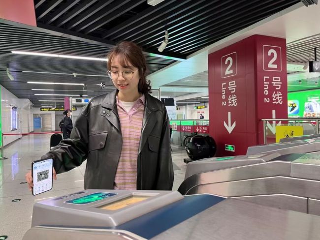 单日最高使用量达35万人次,青岛公共交通智慧支付交出“周年暖心答卷”