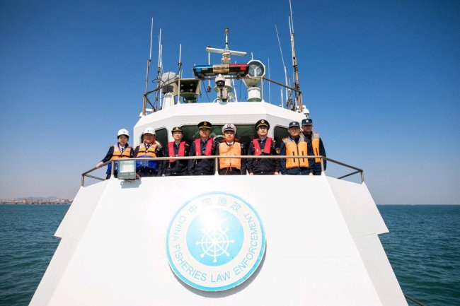 青岛多部门联合执法 护航假期海上安全