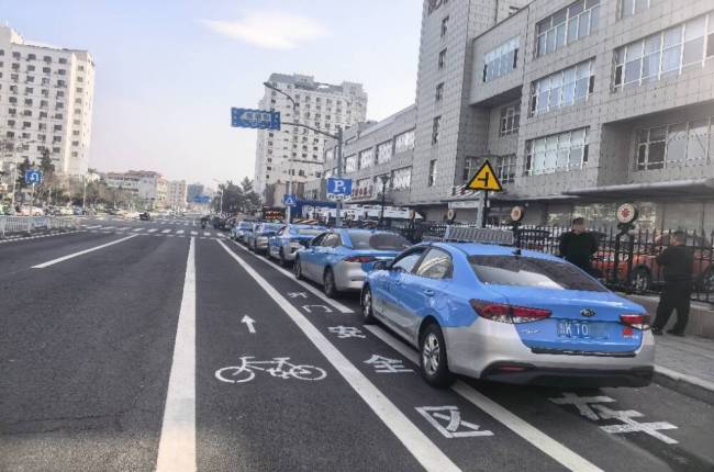 威海市区增设3处出租车临时停靠站