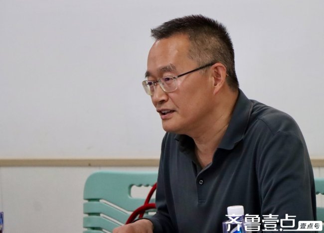 以孝为笔 向老而歌——读孙云早《向老而生：桃花源养老机构的故事》有感