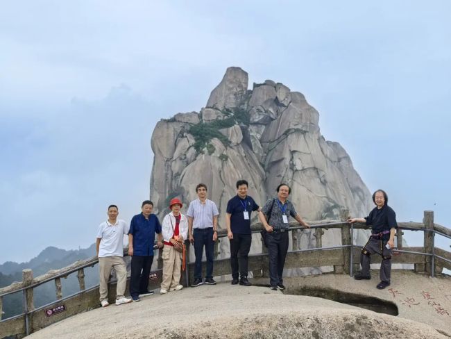 问道天柱 笔墨传情——苏皖书画名家天柱山写生采风活动侧记