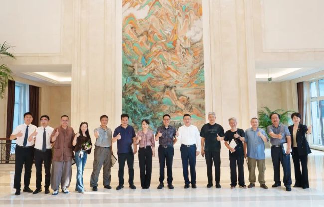 “东郊国宾馆四季——江苏省中国画学会夏季写生采风创作活动”在南京举行