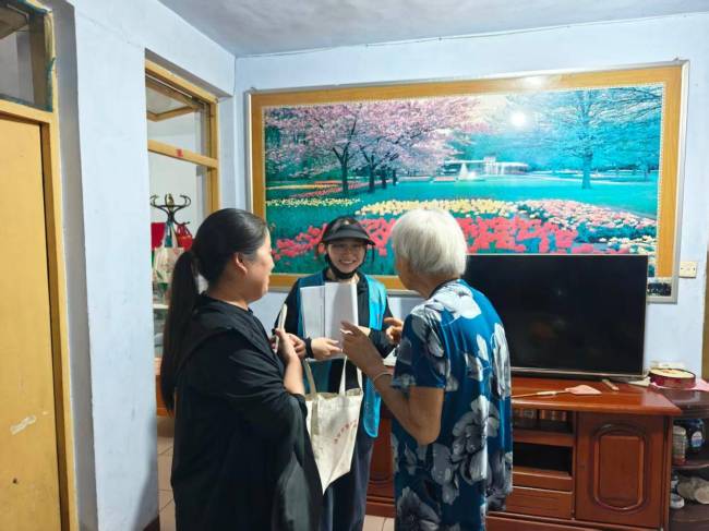 济南市莱芜区凤城街道芳馨园社区：辅具申请“上门办”，精准服务暖人心