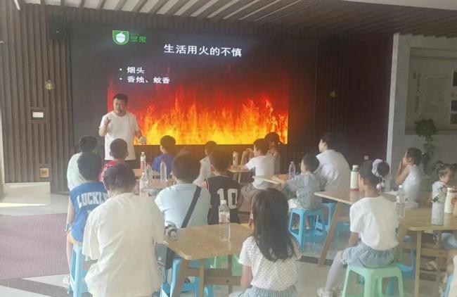 威海市环翠区竹岛街道开展“文化润心‘童’属精彩”文明实践活动