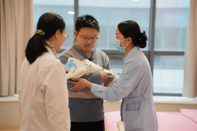 摒弃流水线仓促问诊，全程给予孕妈人文关怀，银丰（济南）医院把孕产幸福感拉满了