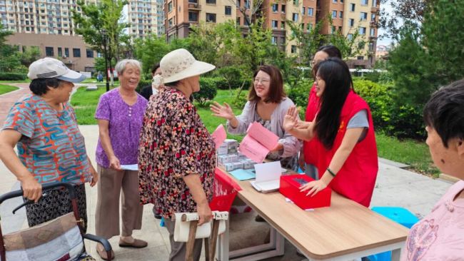烟火聚邻里,集市暖民心——烟台莱山区滨海路街道便民集市温情开市