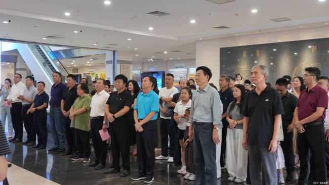 “大河文脉 丹青同行——东西南北七人行写生作品展(东营站)”昨日在国家方志馆黄河分馆隆重开幕
