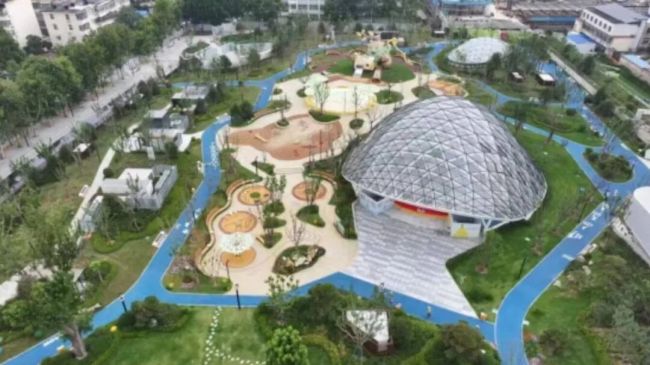 济南槐荫城投与华联超市济南槐苑文体公园店项目正式签约,合作采用国企民企事业合伙人运营机制
