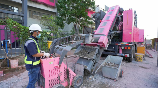 建筑废弃物再利用流动制砖车