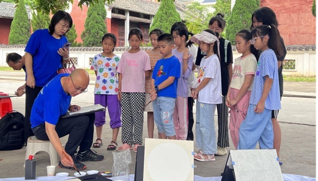 陕西师范大学赴广西凭祥市边境国门学校开展“红烛苗圃”交流实践活动