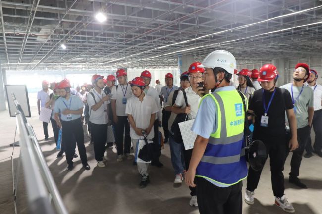 “八局智造”硬核亮相第八届工程建设行业互联网大会