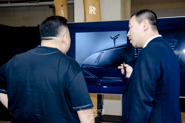 百年预言 御电新生 劳斯莱斯汽车西安SPECTRE灵感耀现