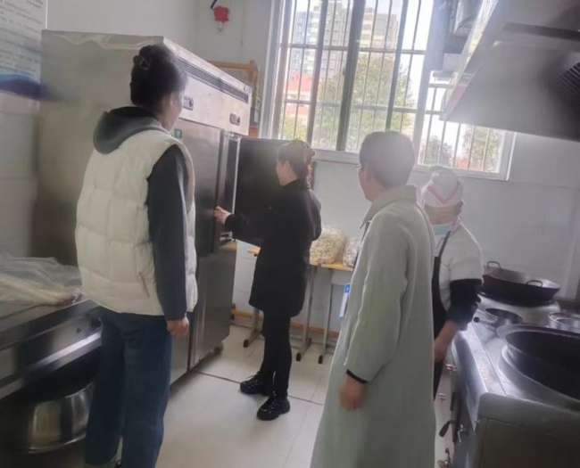 眉县第三小学开展“冬季食品卫生安全知识宣传周”系列活动