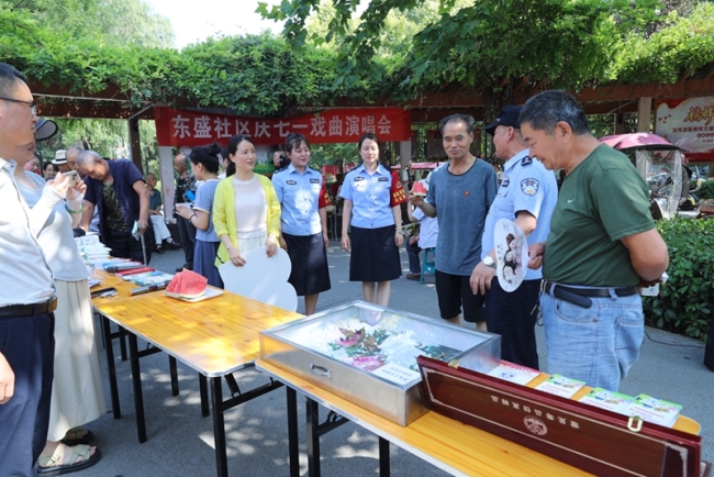 眉县女子社区警务队 禁毒宣传“铿锵玫瑰”