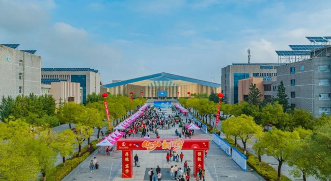 神木职院2000余名新生顺利入学