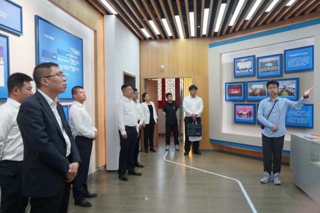 同心筑梦，共建共赢，党建联建开启校企合作新征程