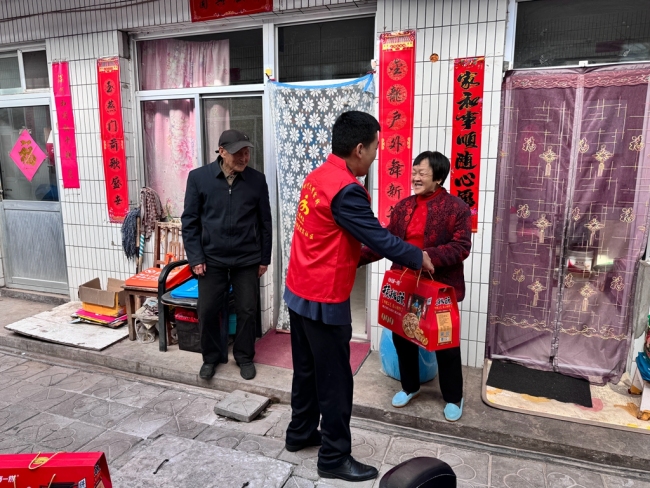 神木市迎宾路街道开展重阳节系列活动