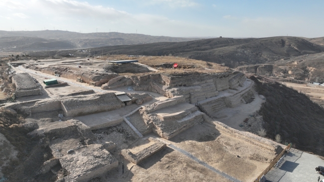 Shimao Site: The largest prehistoric city site in China, known as the 'Stone Breaks the Sky'