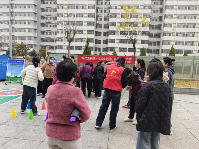 神木市四支河社区开展“解民生民情 传民生民意”志愿服务活动