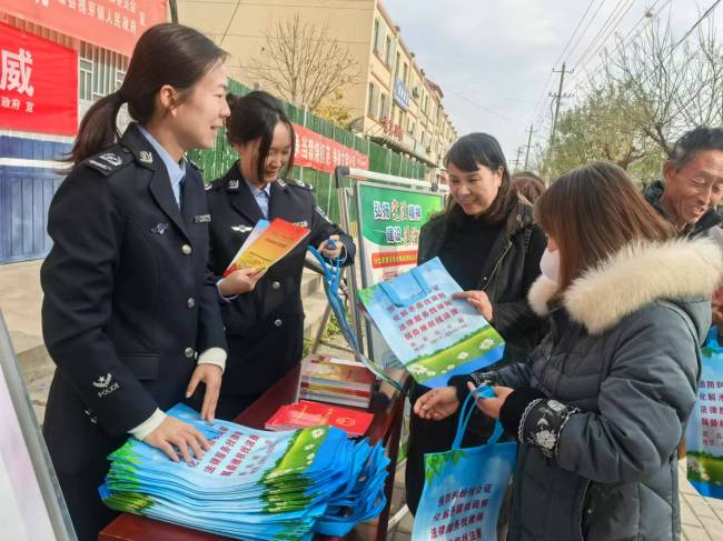 眉县槐芽镇：宪法精神凝心聚力 普法意识深入人心