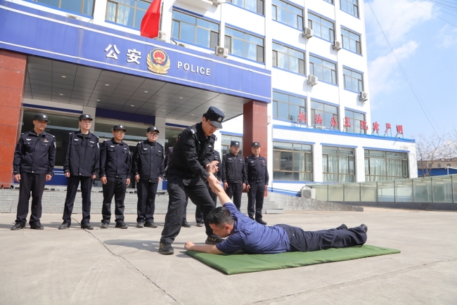 “送教下基层”练兵活动