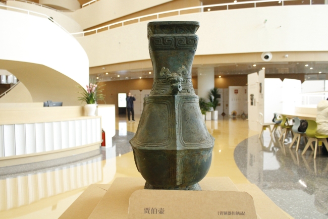 “中华书韵 字有新生”汉字展在西安图书馆新馆展出