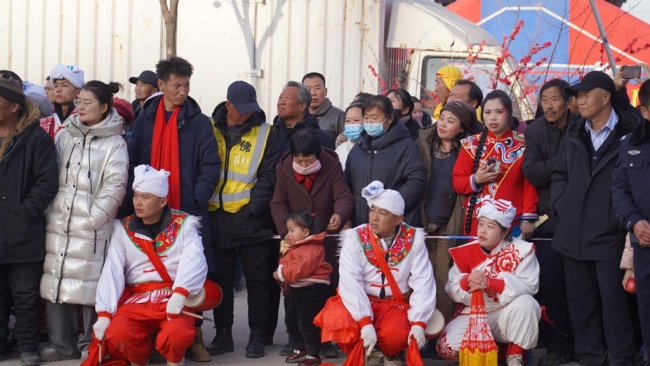 陕西横山牛王会盛况空前 吸引全国各地游客前来观赏