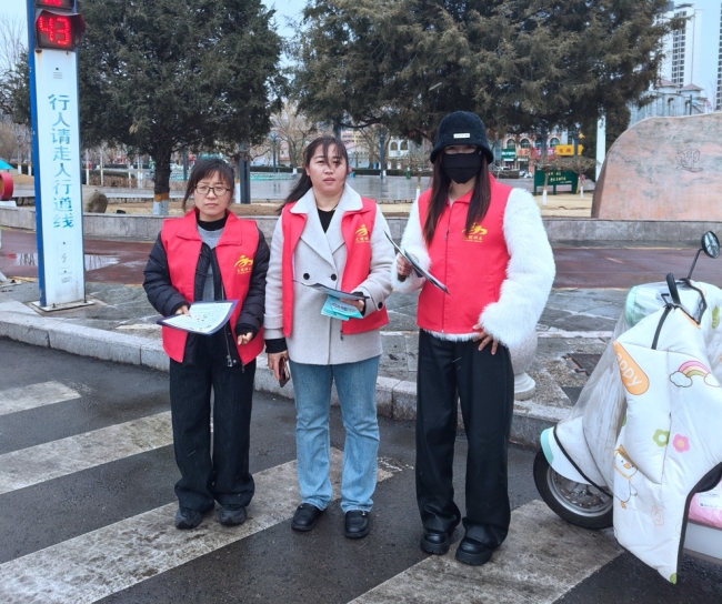 神木市迎宾路街道：传承雷锋精神 共建美好街道