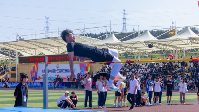 神木市职业技术教育中心第十三届师生田径运动会圆满闭幕