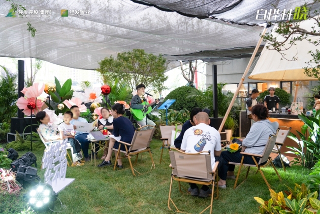 城北热盘丨白桦林晓森境唯美展示区惊艳首发，“主角光环”拉满！