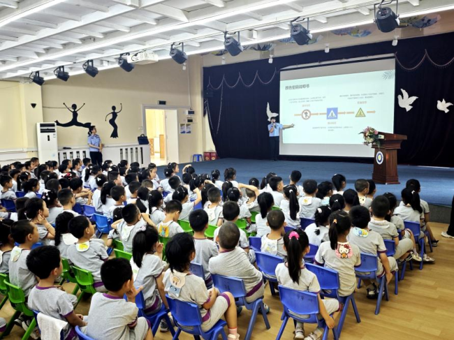 寓教于乐护成长 西安交管经开大队筑牢幼儿园交通安全防线
