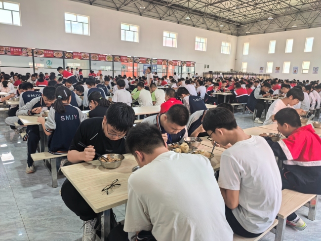 陕西神木：守护校园餐 共筑成长梦