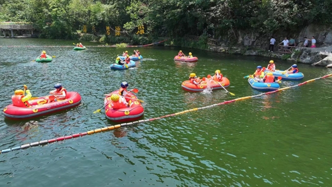 宁陕清凉游成“爆款”：好戏连台客盈门 21℃夏天醉游人