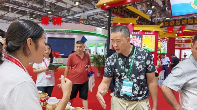 榆林市榆阳区携特色农产品亮相全国名特优新农产品产销对接会