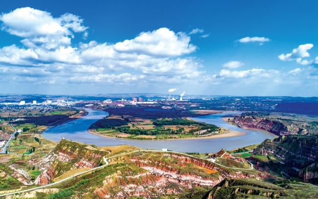 府谷好“丰”景——写在2025年“中国农民丰收节”府谷县系列庆祝活动开幕之际