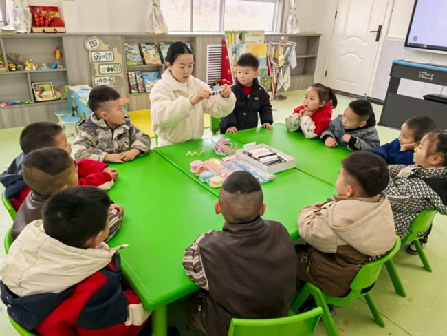 张楠：青春烛火映童心 扎根乡土育新芽