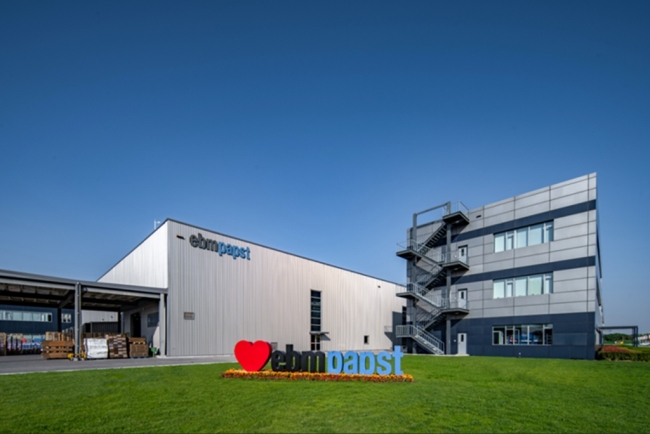 点亮一盏灯,打通一条链……西安经开区“百人助千企”书写服务新篇章