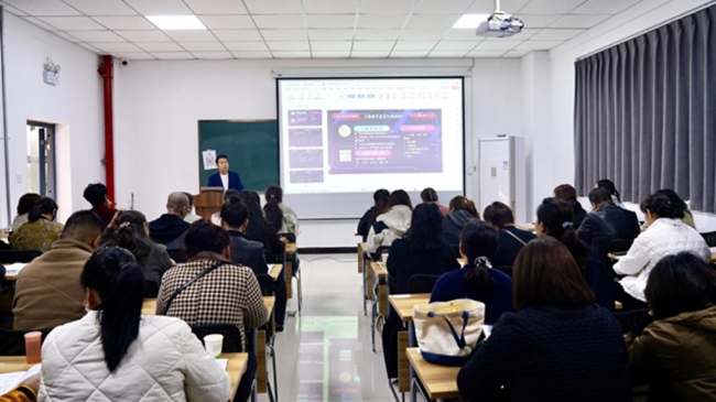 电商培训课堂。徐均坪/摄
