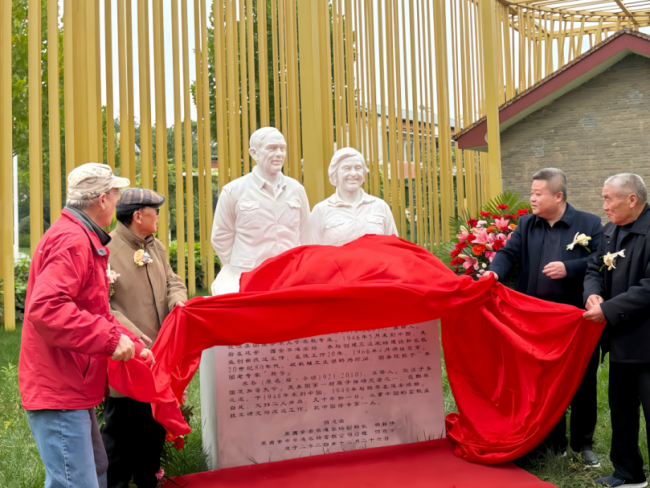 阳早・寒春雕像揭幕仪式在西安经开区举行