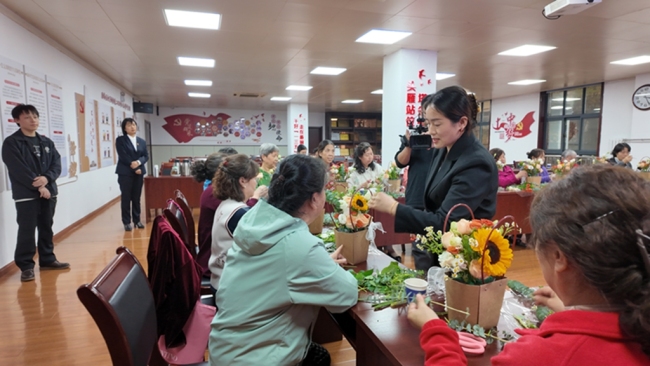 西安市雁塔区探索“城市书房+”新模式 打造家门口的“多元文化服务圈”
