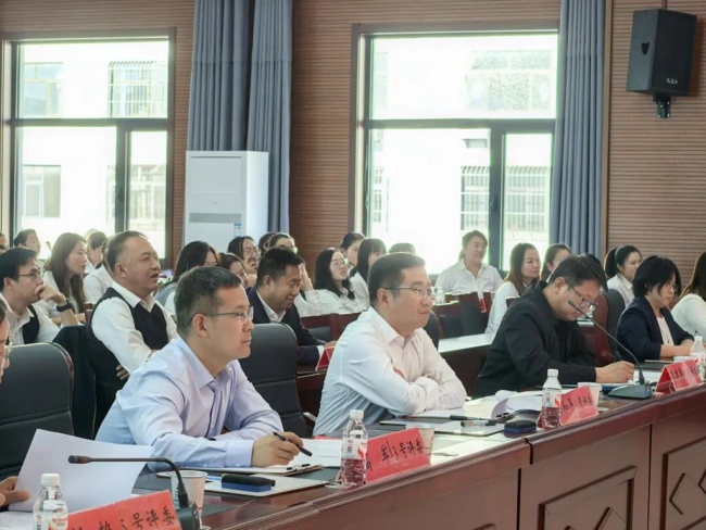 神木市西沙街道开展“思辩促提升 实战强能力”2025年网格员技能辩论赛