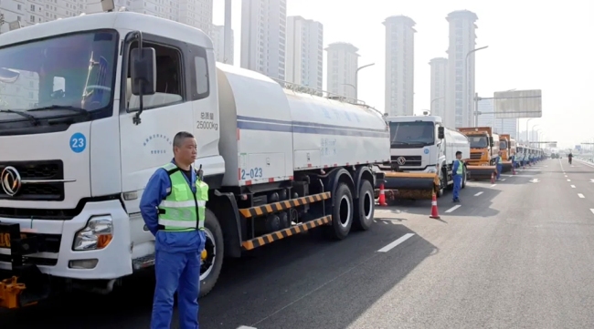 西安经开区:扫雪除冰备战就绪 保障市民安全出行