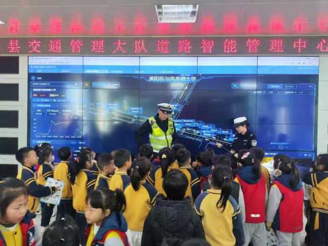 陕西眉县:萌娃进警营,安全“童”行记