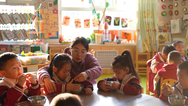 陕西神木：教育提质强根基 医疗便民暖民心